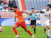  德甲赛程吃紧，山东泰山转会期再遭质疑，悬念犹存，临场指挥获称赞-爱游戏体育平台