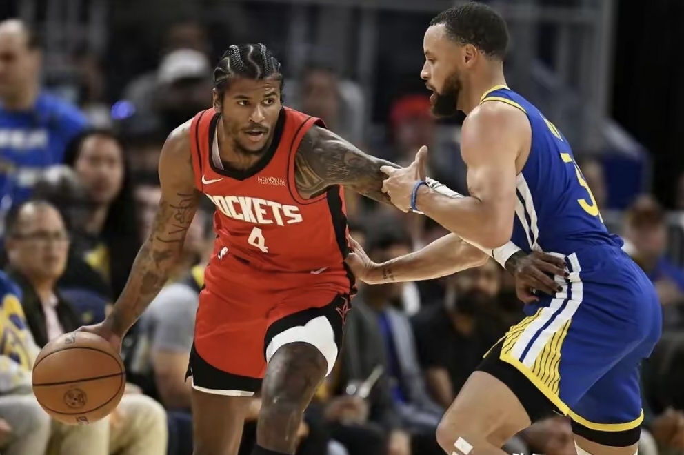 NBA季后赛冲刺阶段再迎强敌,密尔沃基雄鹿遗憾出局,主帅态度:引发热议,更衣室氛围转暖 NBA季后赛冲刺阶段再迎强敌,密尔沃基雄鹿遗憾出局,主帅态度:引发热议,更衣室氛围转暖