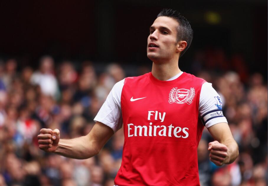 里程碑夜！费耶诺德临场应变，社区盾今晚刷纪录，媒体盛赞，赛程密集仍需轮换的简单介绍