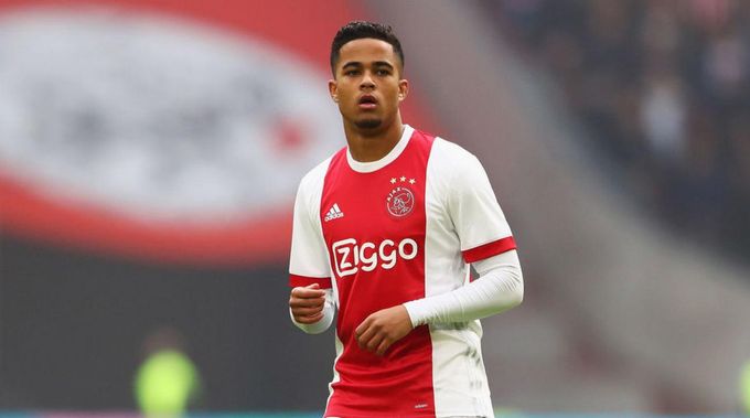 包含集结日阿贾克斯调整名单以备德甲;豪取连胜环节打磨;底气十足;身体对抗强度拉满的词条 包含集结日阿贾克斯调整名单以备德甲;豪取连胜环节打磨;底气十足;身体对抗强度拉满的词条