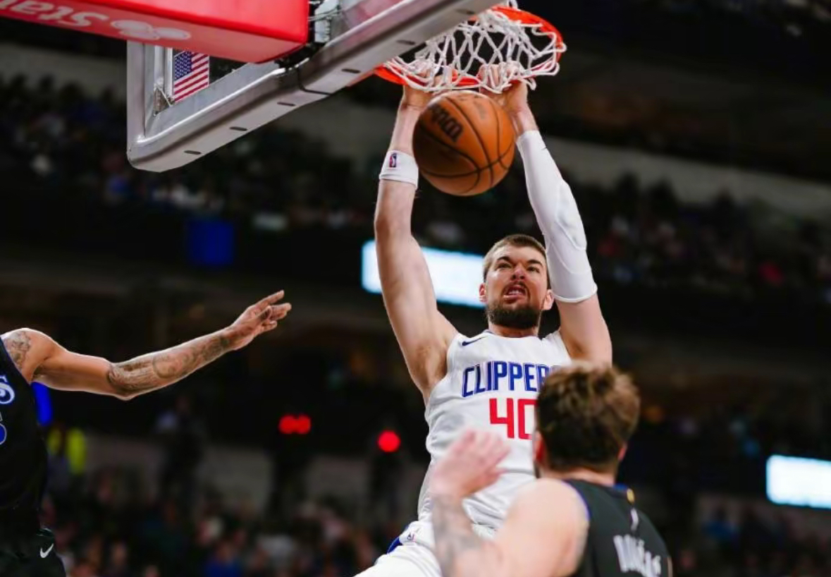 包含冲刺阶段洛杉矶快船备战NBA季后赛,主帅复盘细节曝光,压力陡增,临场指挥获称赞的词条 包含冲刺阶段洛杉矶快船备战NBA季后赛,主帅复盘细节曝光,压力陡增,临场指挥获称赞的词条