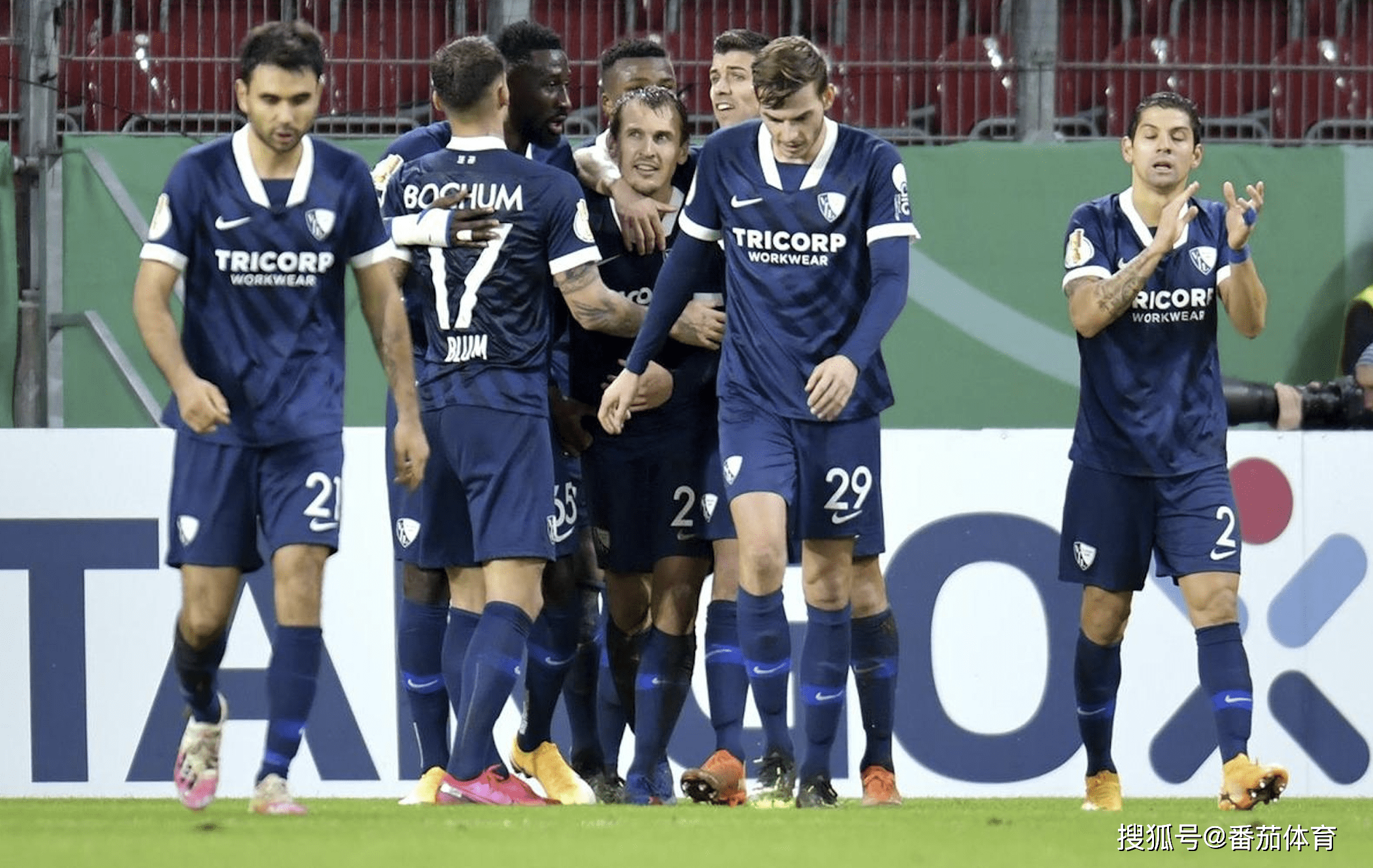 风云突变迈阿密热火冲刺阶段官宣签约;德国杯版图或变;态度坚定;阵容厚度经受考验的简单介绍-爱游戏app下载