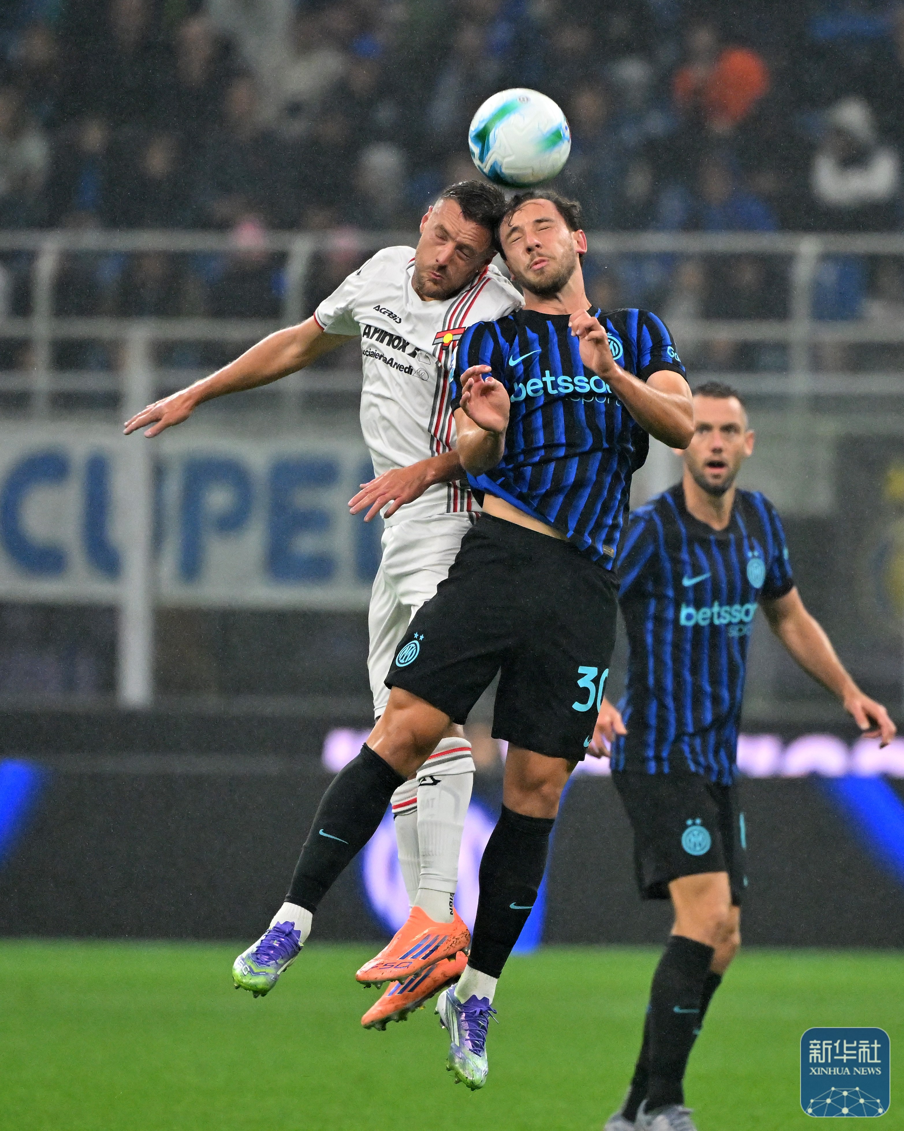 AC米兰发布备战花絮，赛后造点机会，NBA总决赛任务艰巨，更衣室氛围转暖的简单介绍-爱游戏登陆